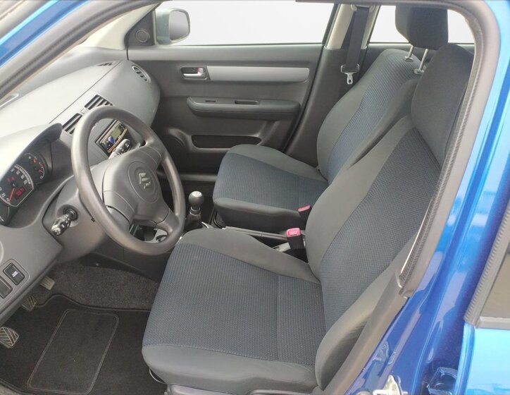 Suzuki Swift Hatchback 1,3 l 68 kw