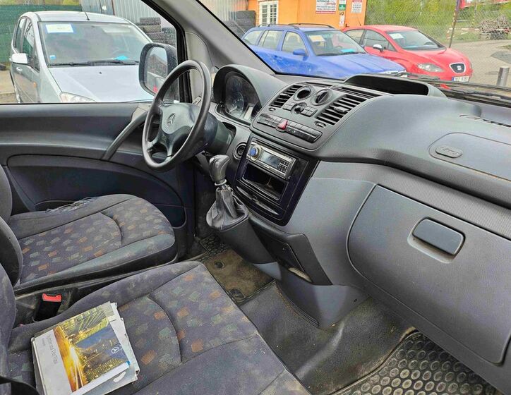 Mercedes-Benz Vito 8