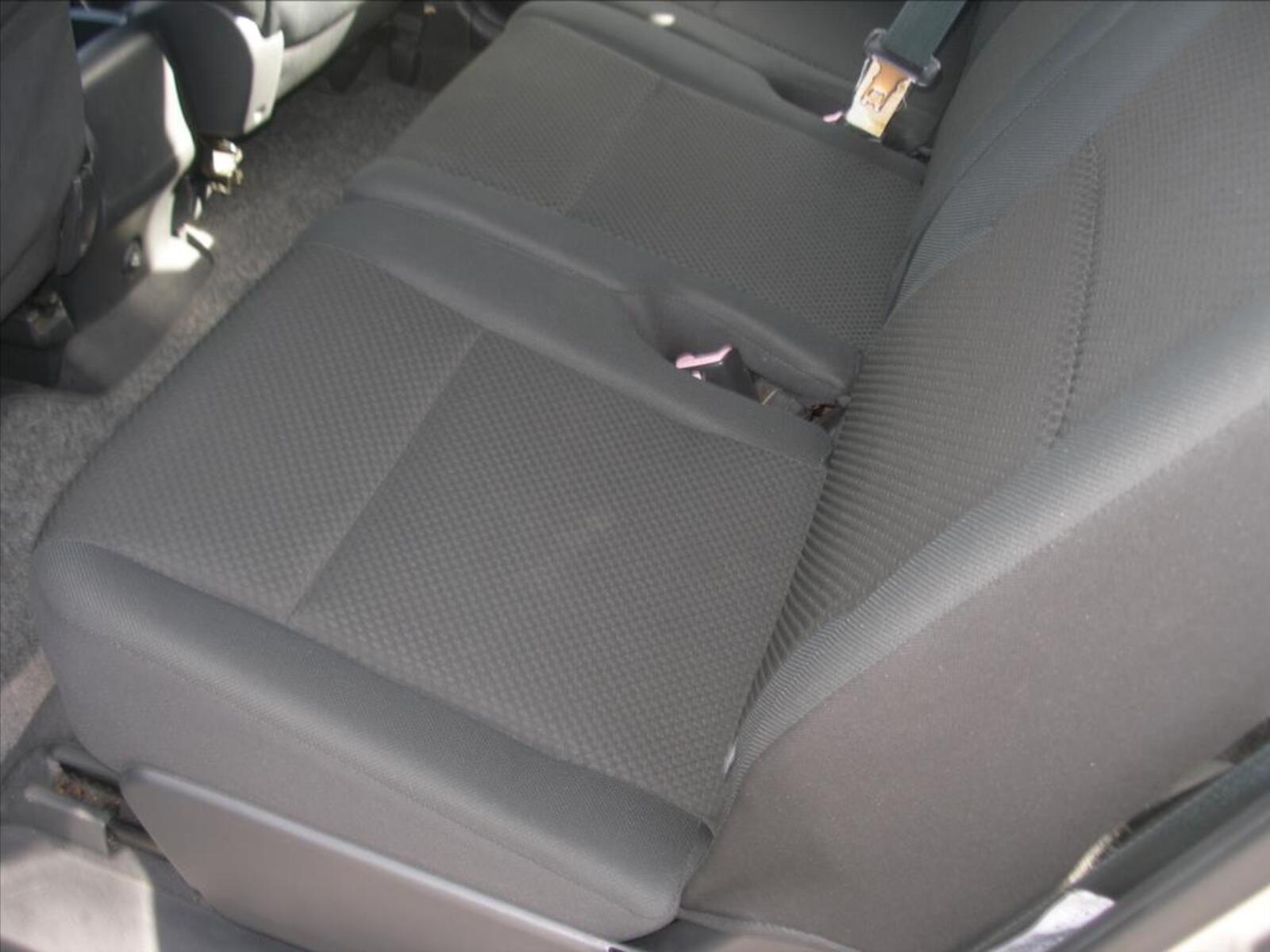 Toyota Corolla Verso 6