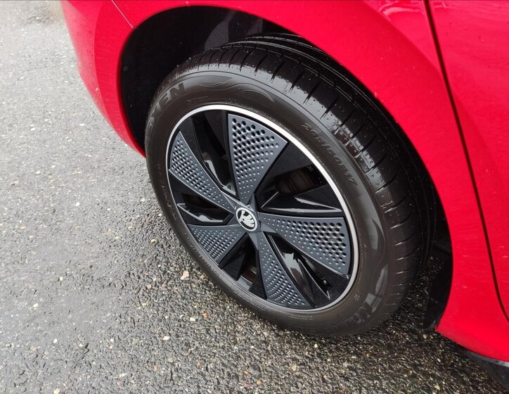 Škoda Scala Hatchback 999,0 85 kw