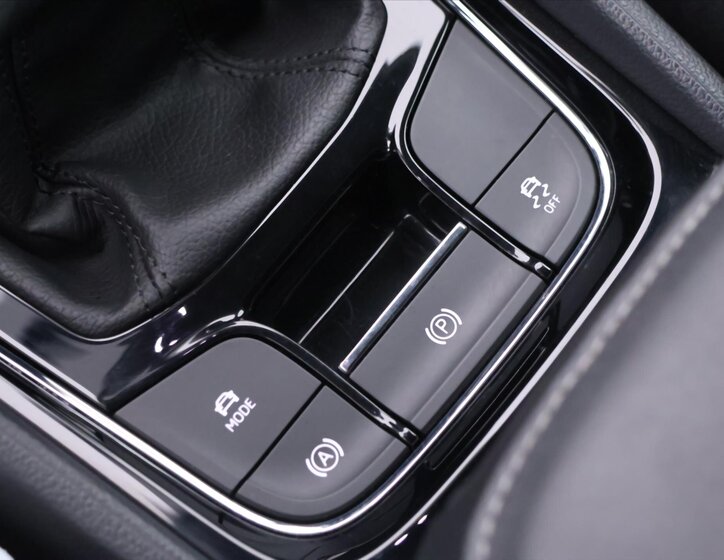 Škoda Karoq SUV / Terénní 2,0 l 110 kw