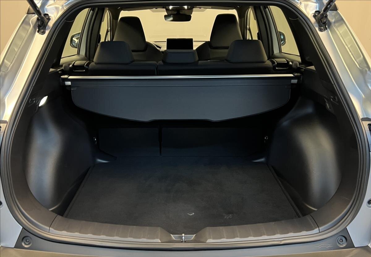 Toyota Corolla Cross SUV 1,8 l 72 kw