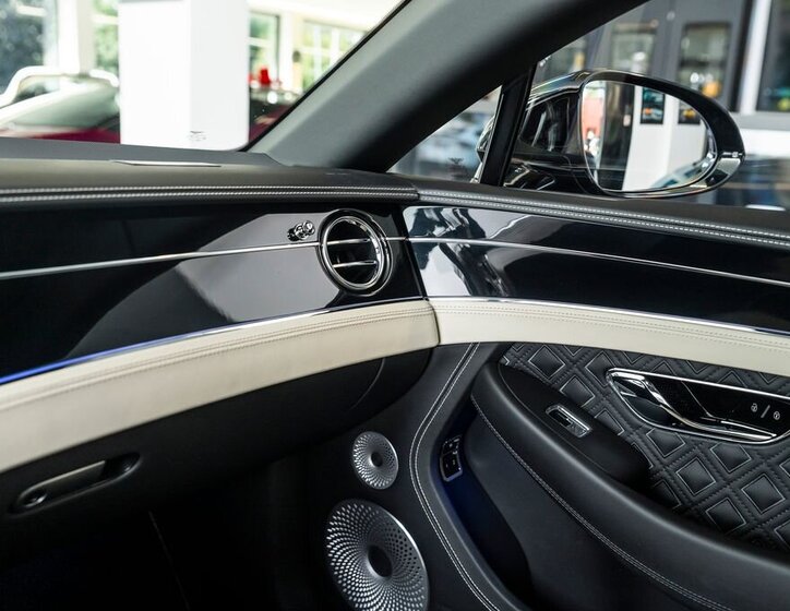 Bentley Continental GT Kupé 6,0 l 467 kw