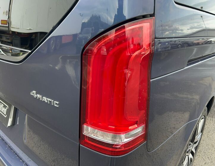 Mercedes-Benz Třídy V 13