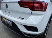 Volkswagen T-Roc 10