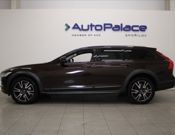 Volvo V90 Kombi 2,0 l 177 kw