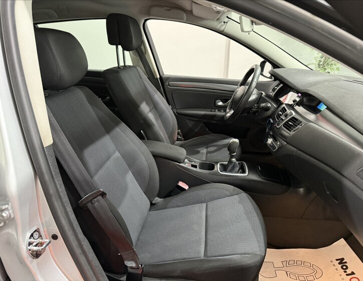 Renault Laguna Kombi 2,0 l 96 kw