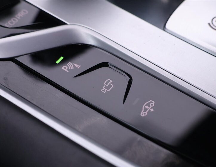 BMW Řada 7 Sedan 4,4 l 330 kw