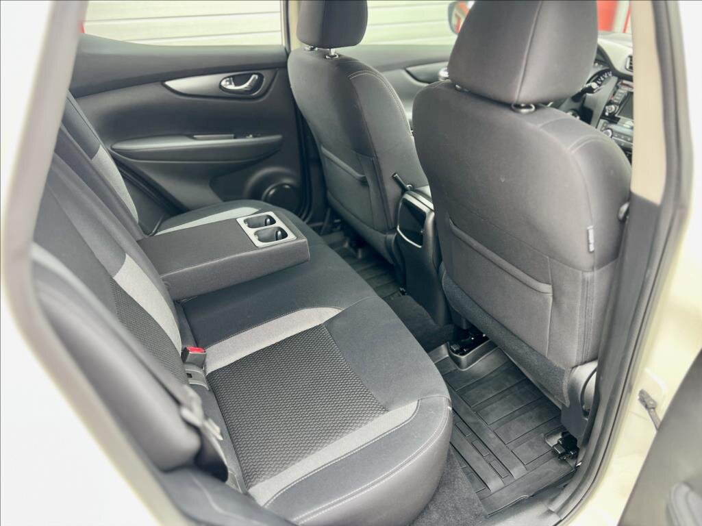 Nissan Qashqai SUV / Terénní 1,5 l 85 kw