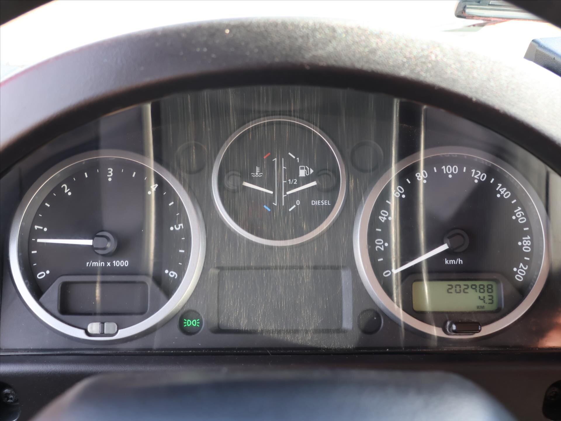 Land Rover Defender SUV / Terénní 2,4 l 90 kw