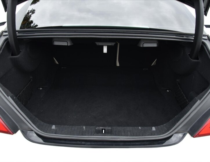 Mercedes-Benz CLS Sedan / Limuzína 3,0 l 195 kw