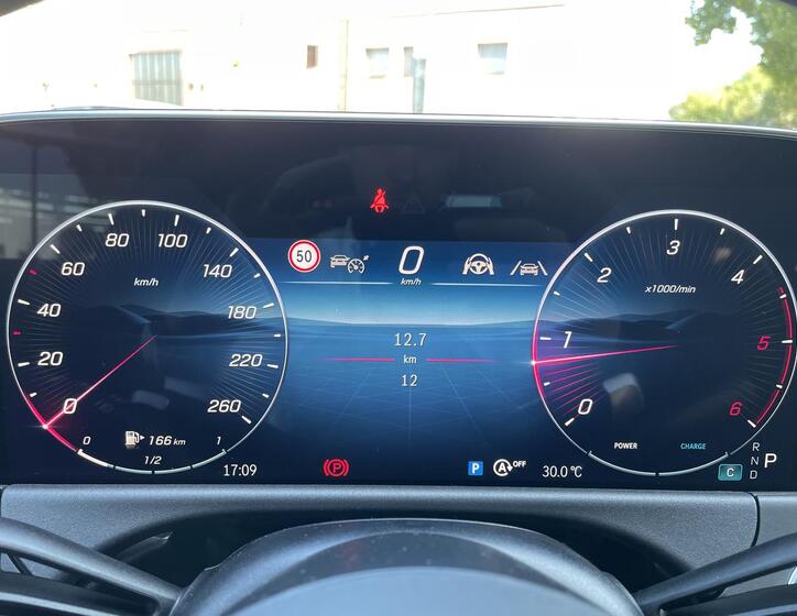 Mercedes-Benz Třídy E 10