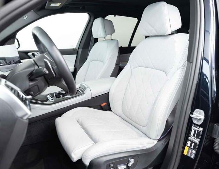 BMW X5 SUV 3,0 l 360 kw