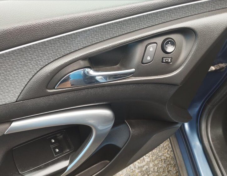 Opel Insignia Kombi 2,0 l 88 kw