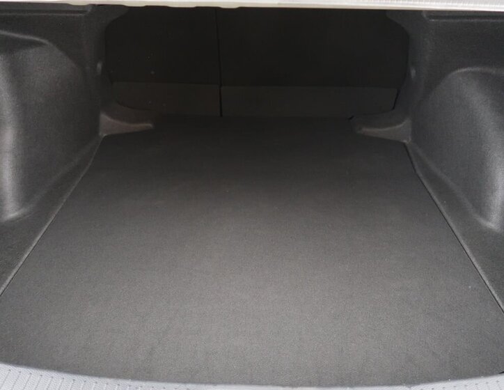 Toyota Corolla Sedan 1,5 l 92 kw