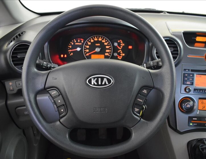 KIA Carens MPV 1,6 l 94 kw
