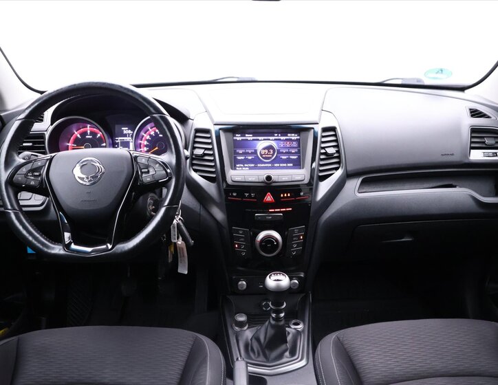 SsangYong XLV SUV 1,6 l 85 kw