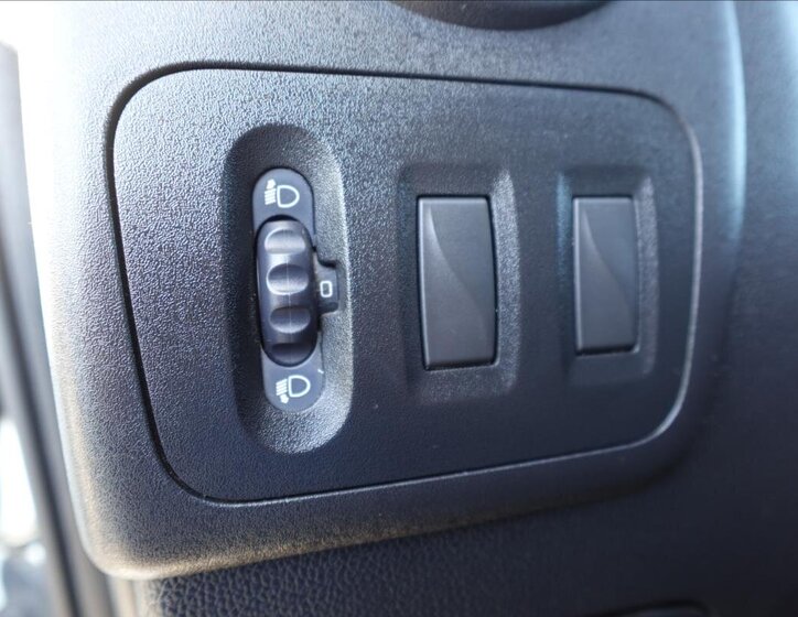 Opel Movano Valník 2,3 l 110 kw