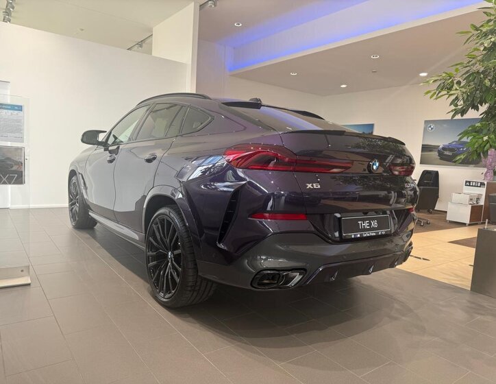 BMW X6 SUV / Terénní 4,4 l 390 kw