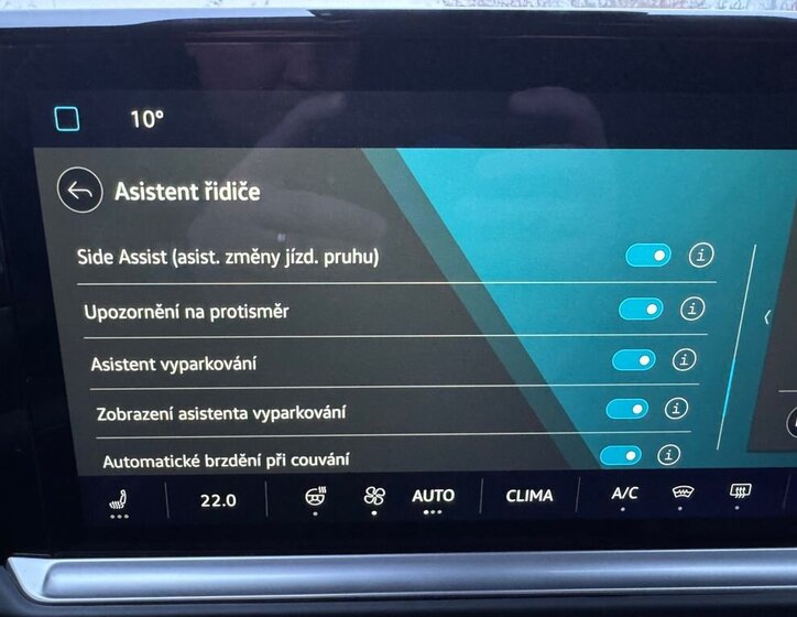 Volkswagen Caravelle 28