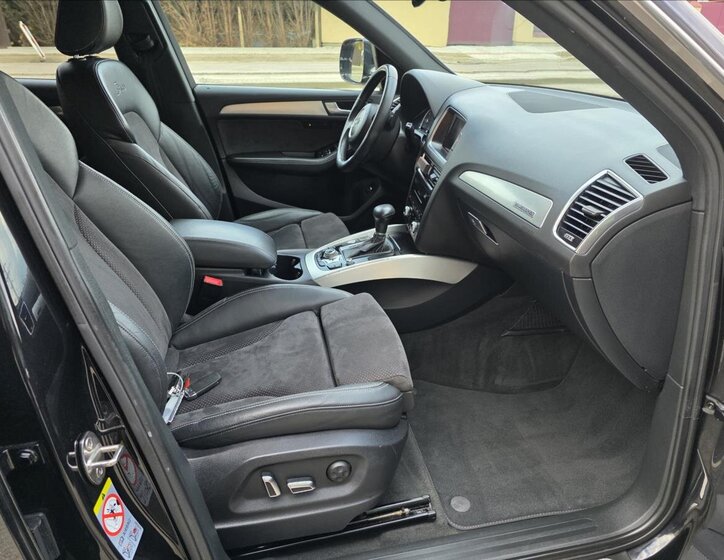 Audi Q5 SUV / Terénní 3,0 l 180 kw