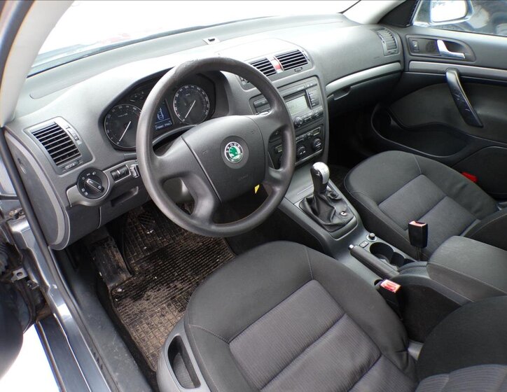 Škoda Octavia Kombi 2,0 l 103 kw