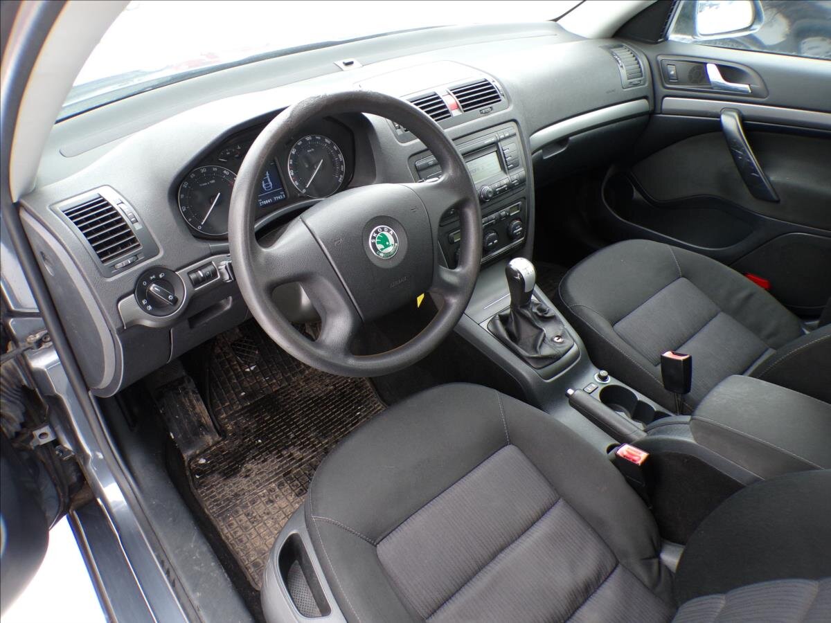Škoda Octavia Kombi 2,0 l 103 kw