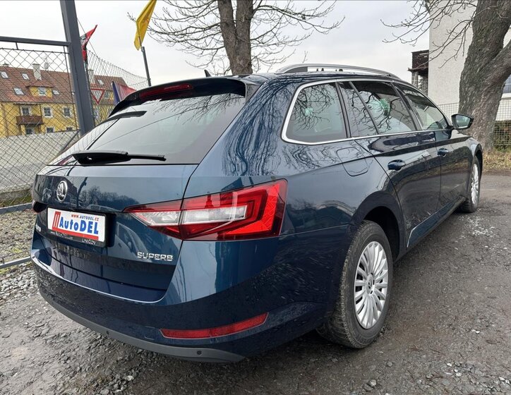 Škoda Superb Kombi 2,0 l 110 kw