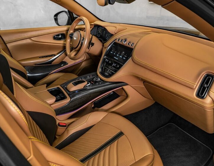 Aston Martin Ostatní SUV 4,0 l 520 kw