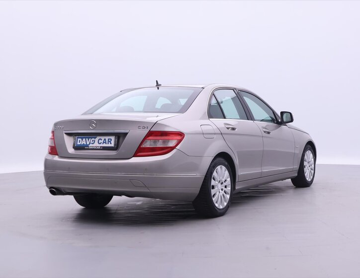 Mercedes-Benz Třídy C Sedan / Limuzína 2,1 l 125 kw