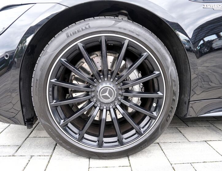 Mercedes-Benz AMG GT 14