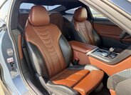 BMW M8 Kupé 4,4 l 390 kw