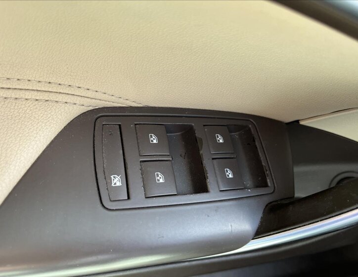 Opel Insignia Kombi 2,0 l 118 kw