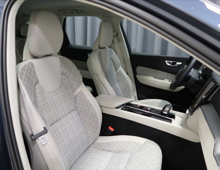 Volvo XC60 SUV 2,0 l 145 kw