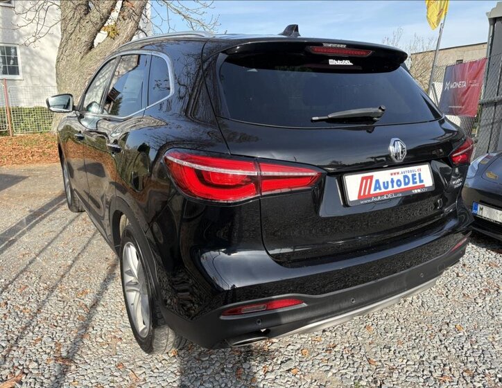 MG HS SUV 1,5 l 119 kw