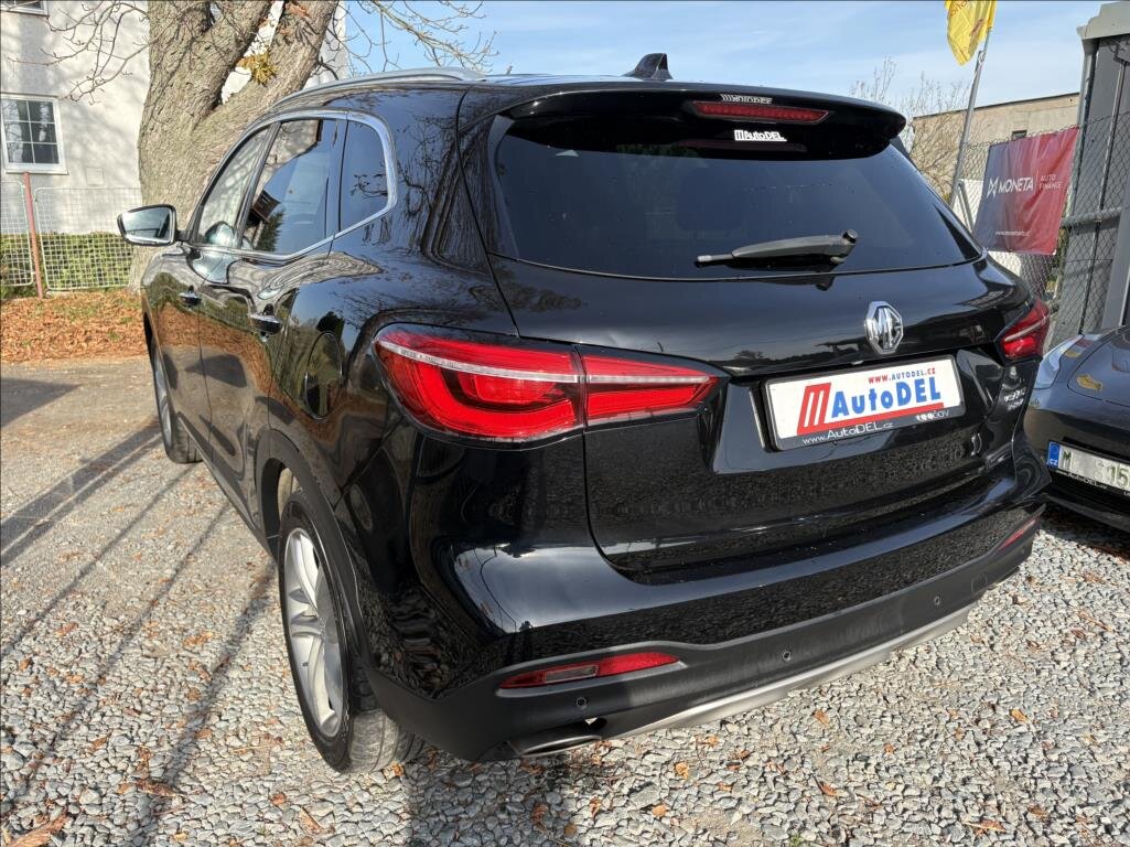 MG HS SUV 1,5 l 119 kw