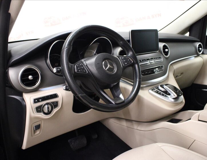 Mercedes-Benz Třídy V Kombi 2,1 l 140 kw