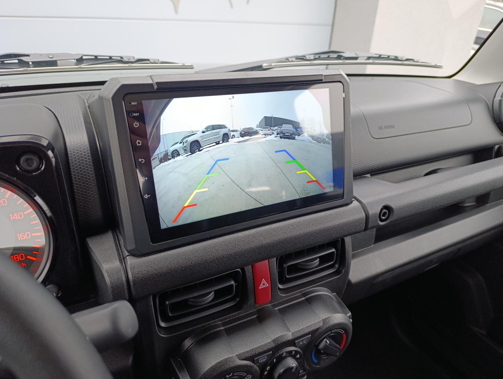 Suzuki Jimny SUV 1,5 l 75 kw