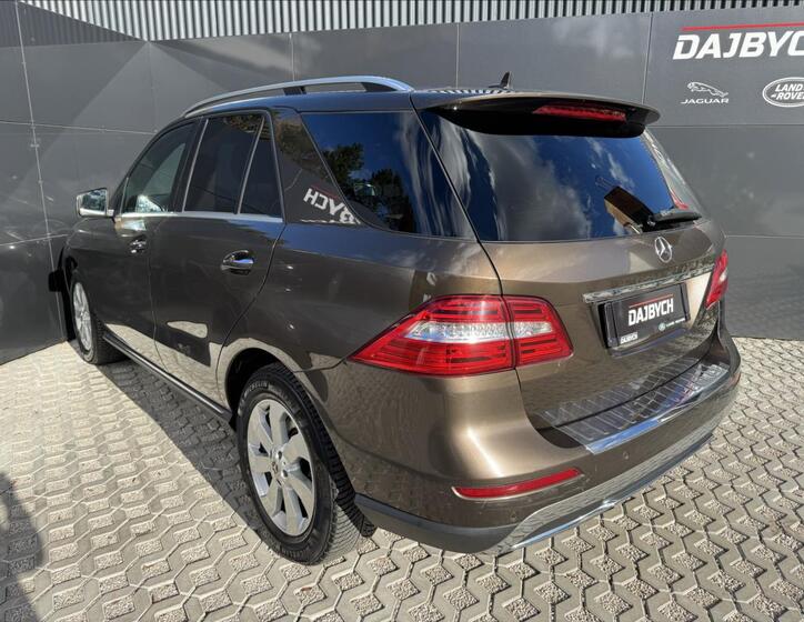 Mercedes-Benz Třídy M 6