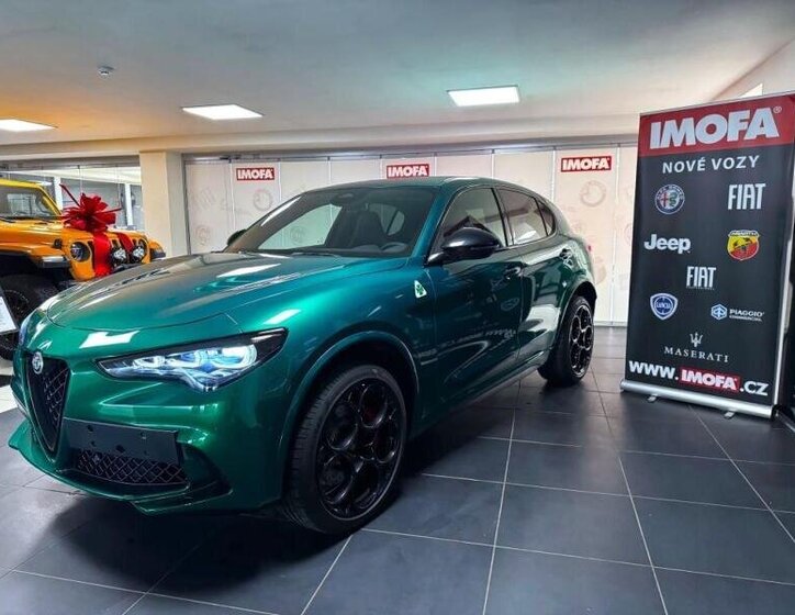 Alfa Romeo Stelvio SUV 2,9 l 382 kw