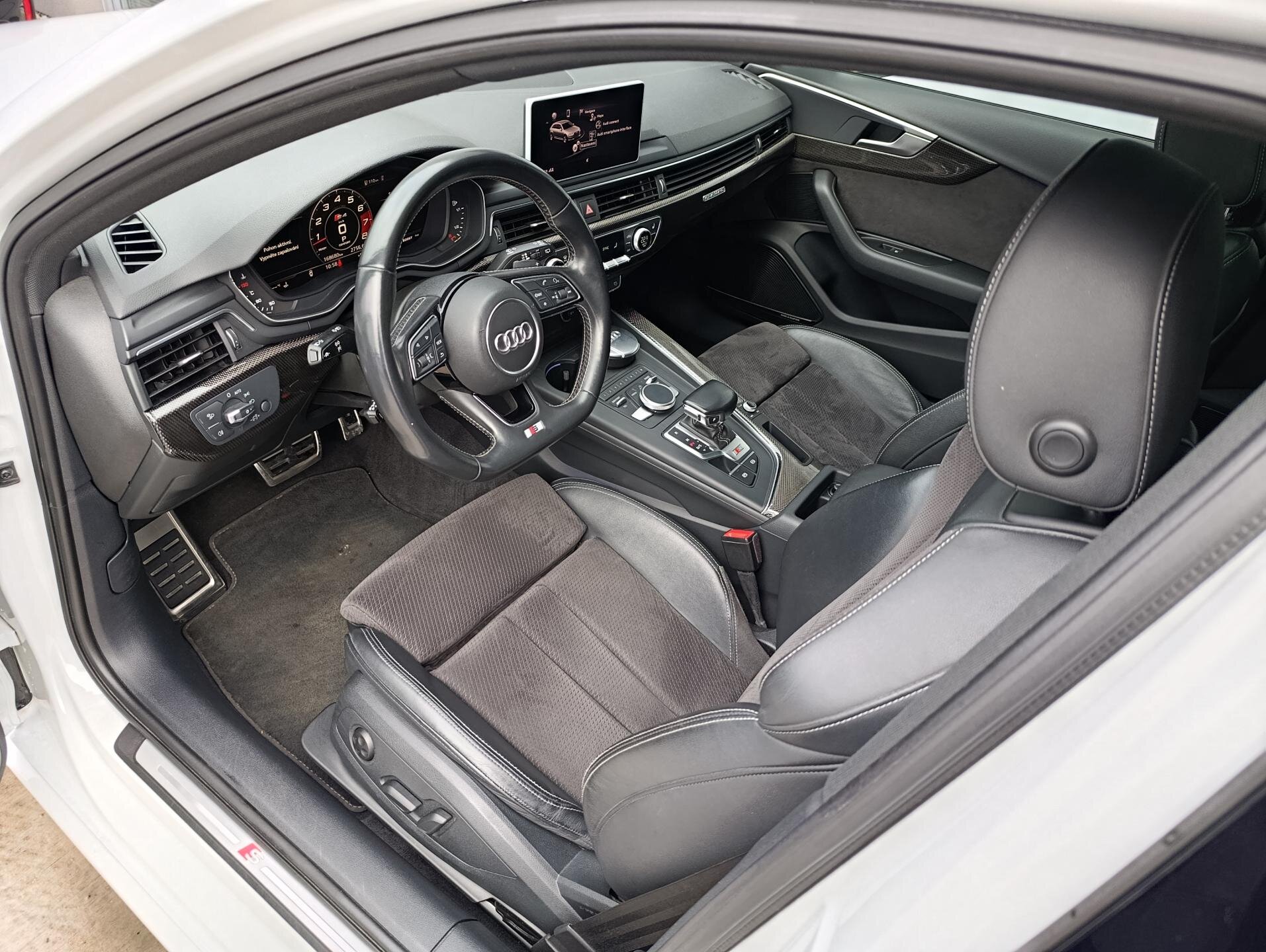 Audi S4 Kombi 3,0 l 260 kw