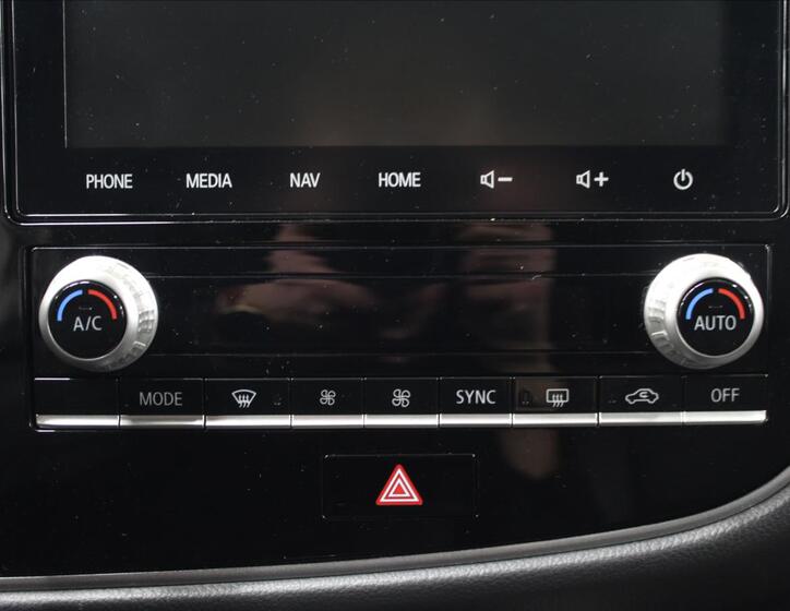 Mitsubishi Outlander 26