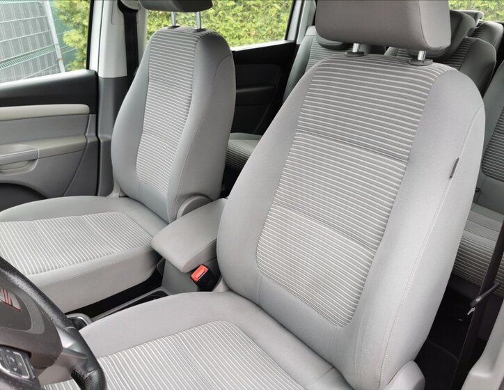 Seat Alhambra Kombi 1,4 l 110 kw