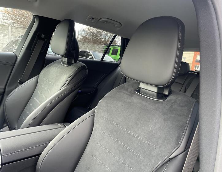 Mercedes-Benz Třídy C 8