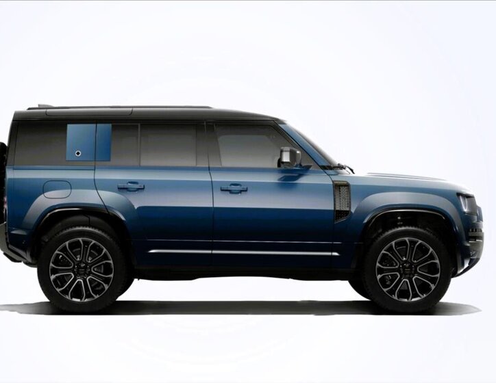 Land Rover Defender SUV / Terénní 4,4 l 467 kw