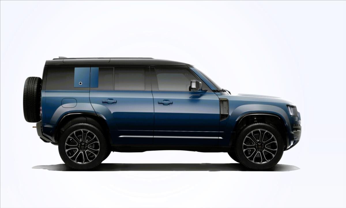 Land Rover Defender SUV / Terénní 4,4 l 467 kw