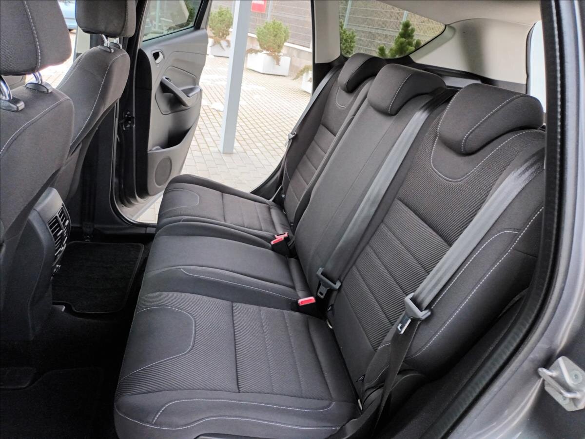 Ford Kuga SUV 1,6 l 110 kw