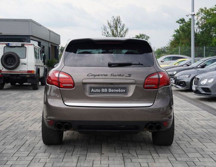 Porsche Cayenne 5