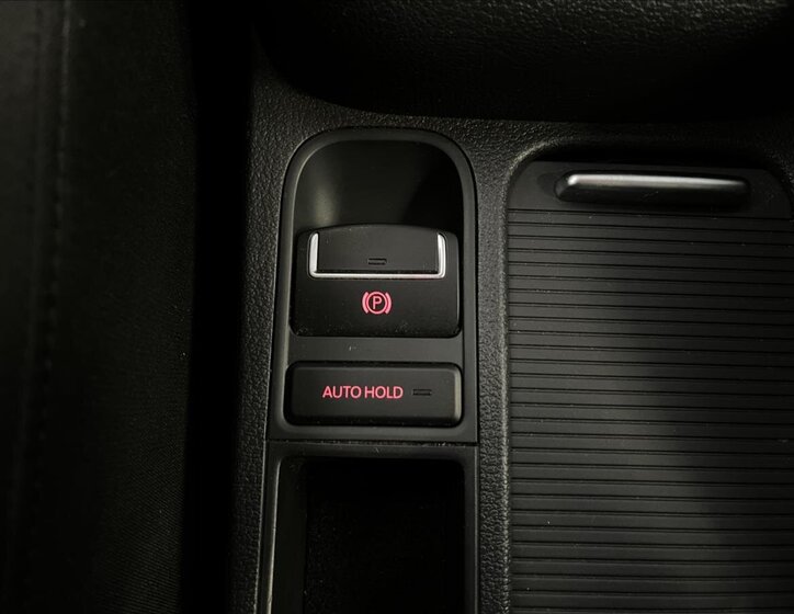 Volkswagen Tiguan SUV 2,0 l 103 kw