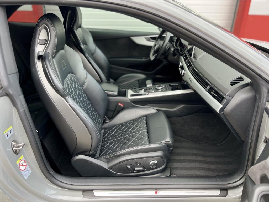 Audi S5 Kupé 3,0 l 255 kw